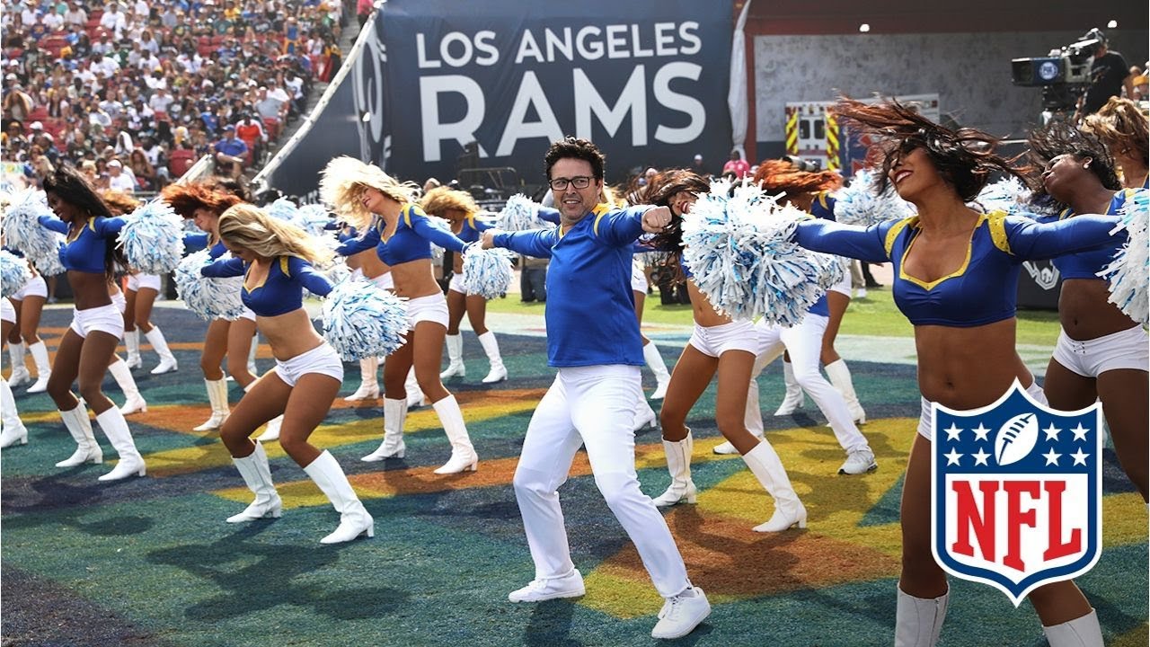 image 0 Average Andy With The L.a. Rams Cheerleaders (season 16 Flashback)